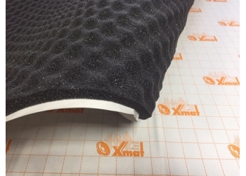 X Mat Stels A15K (0,75м*1,0м*15мм) - шумопоглощающий материал на основе спец ППУ, самоклеящийся акустический поролон, Рельеф волна Wave 3D  пирамидка