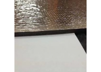 Шумофф BARRIER 5F (1000*750*5мм) - химически сшитый вспененный пенополиэтилен,  лицевое покрытие в виде  металлизированной лавсановой пленки
