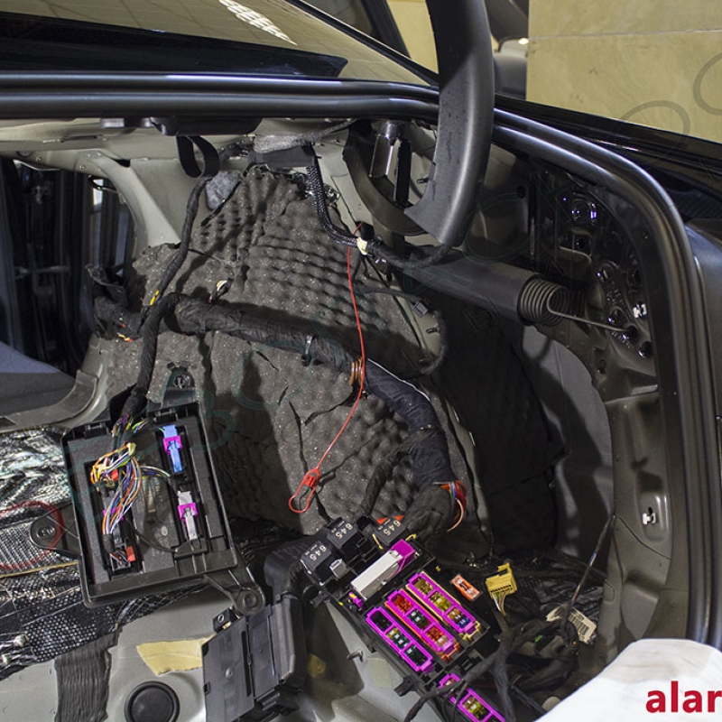 Audi A4 - Шумоизоляция багажника, Pandora DXL 3910